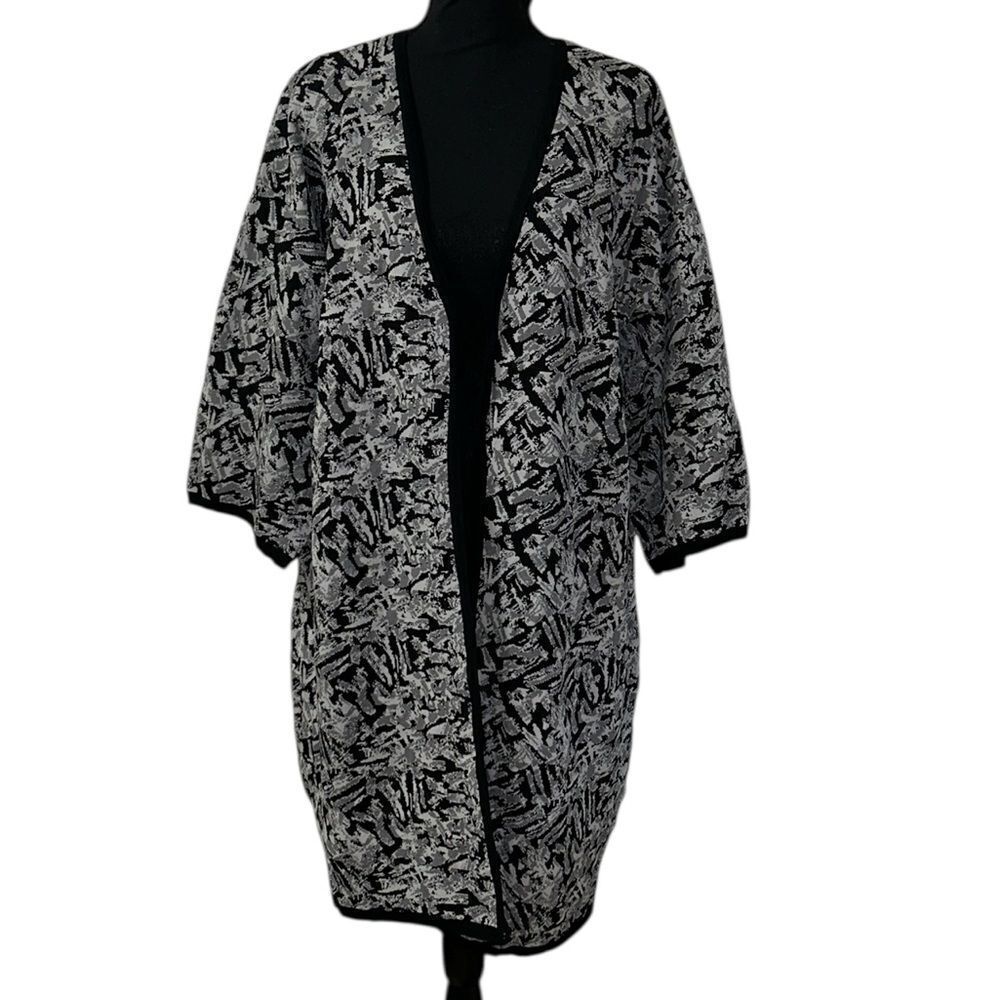 Roaman’s Black & Gray Open Front Cardigan(Size 18/20)